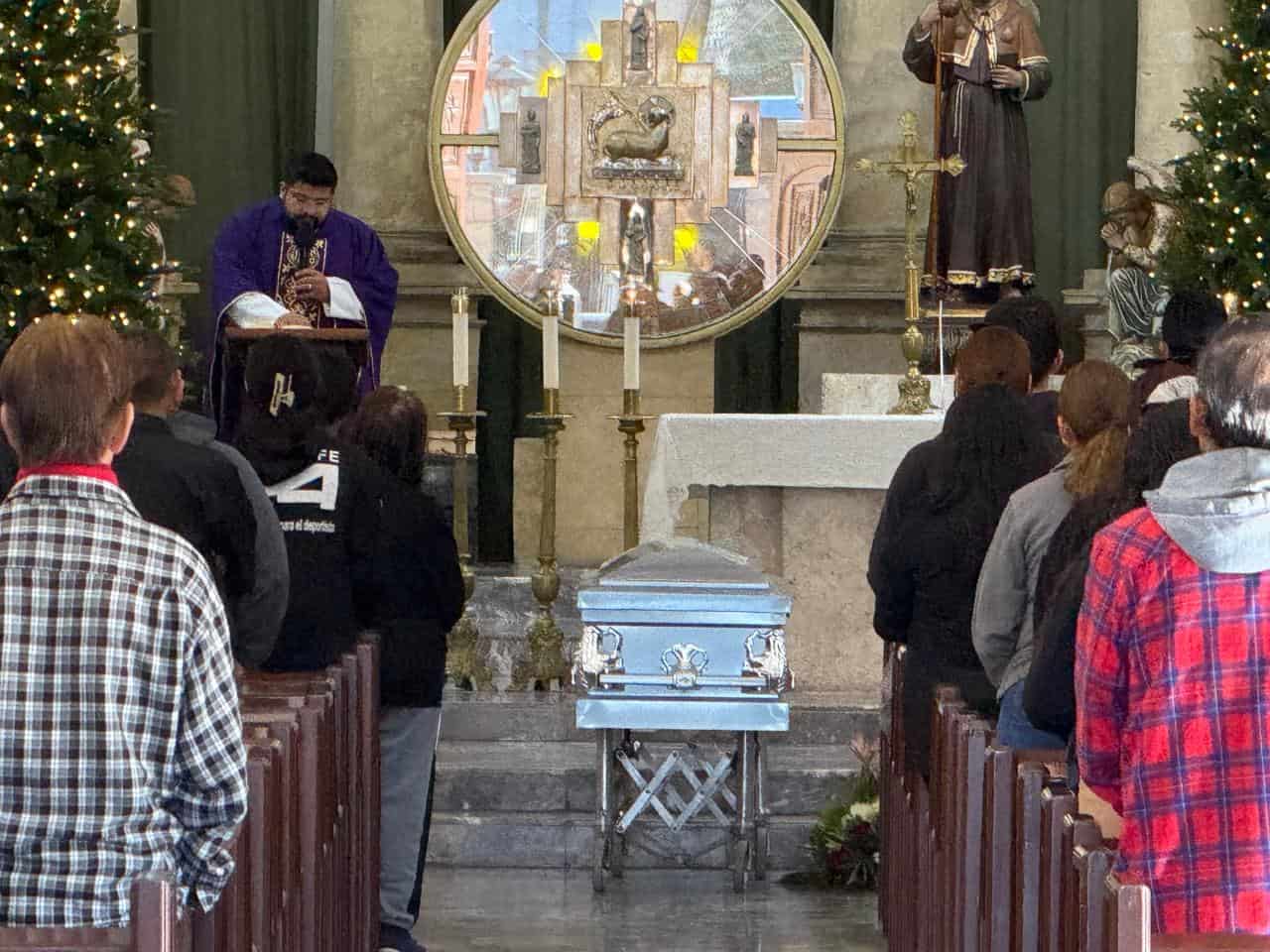 Víctor Moisés es recordado en su funeral en Monclova, piden justicia