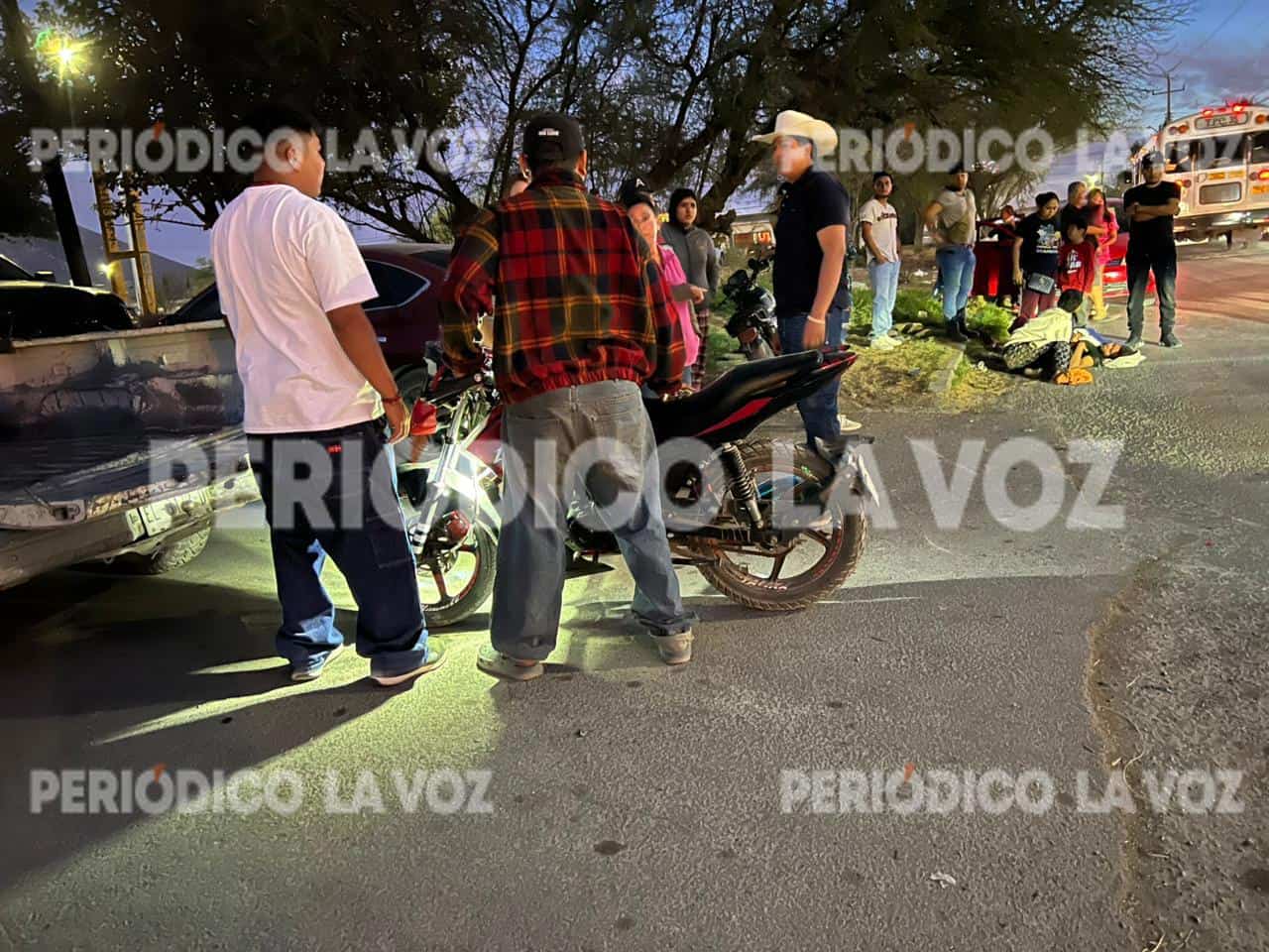 Motociclistas heridos tras accidente en Monclova: conductor se da a la fuga