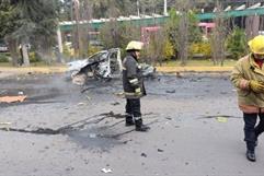 Accidente en México-Toluca: taxi cargado de pirotecnia explota y deja lesionados