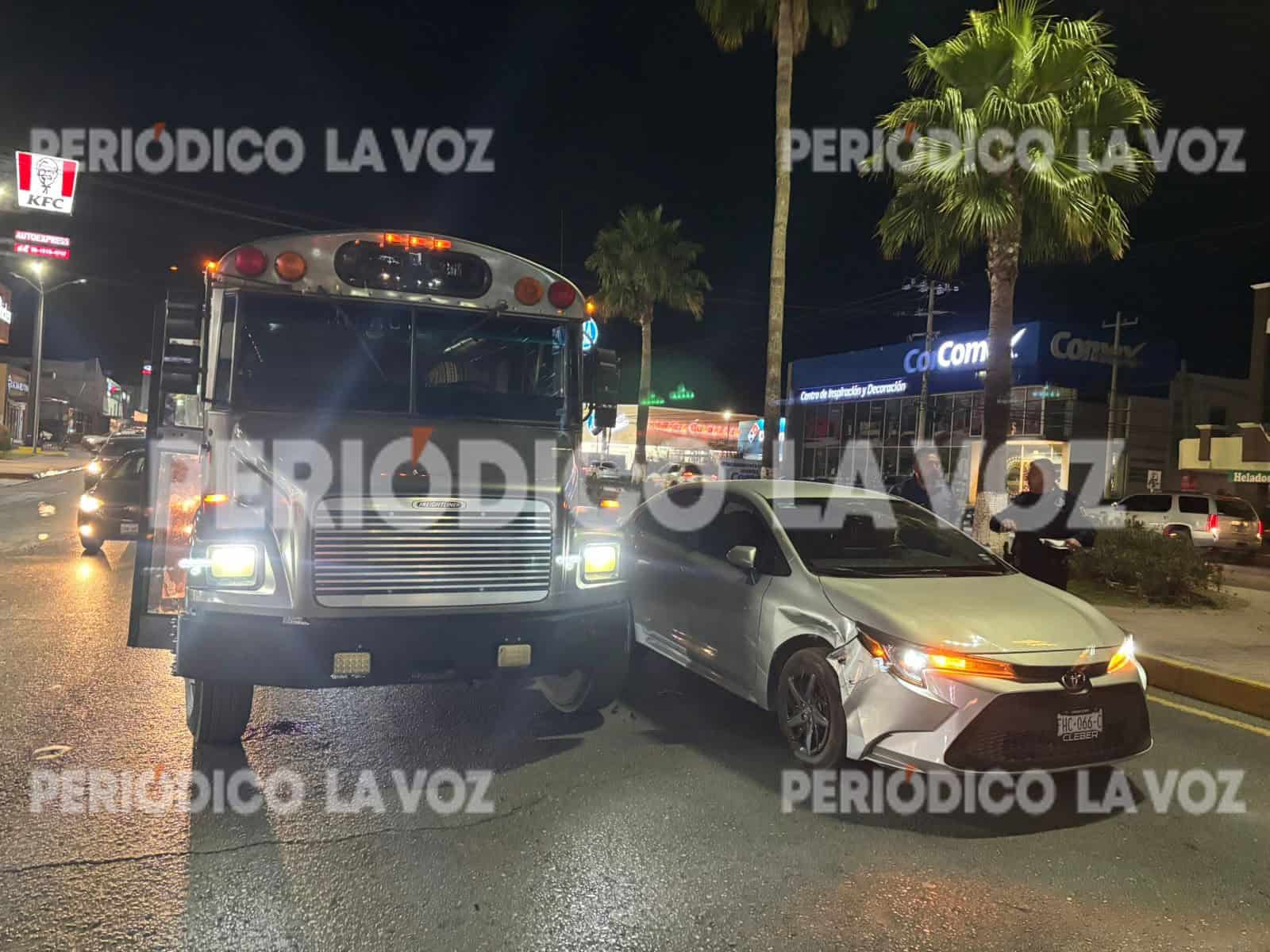 Conductor de Toyota sufre daños tras choque en Monclova