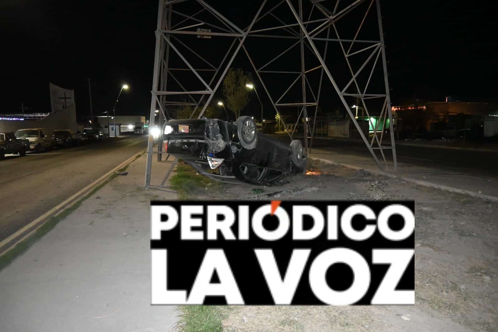Vuelca ebrio  en avenida Las Torres y sale huyendo