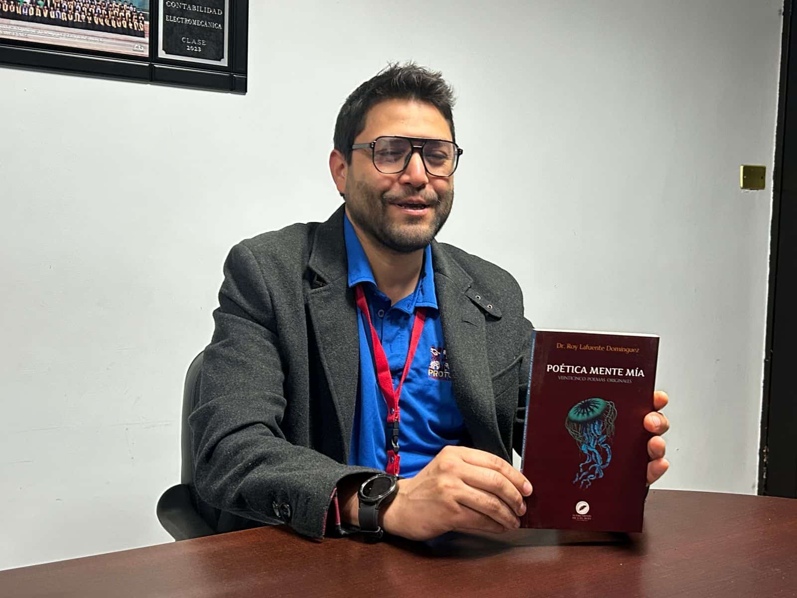 Roy La Fuente presenta su libro Sí, gracias en Monclova