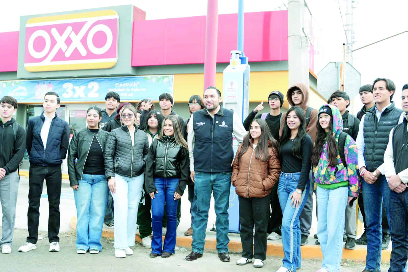 Carlos Villarreal impulsa Puntos Violeta en Monclova para proteger a mujeres