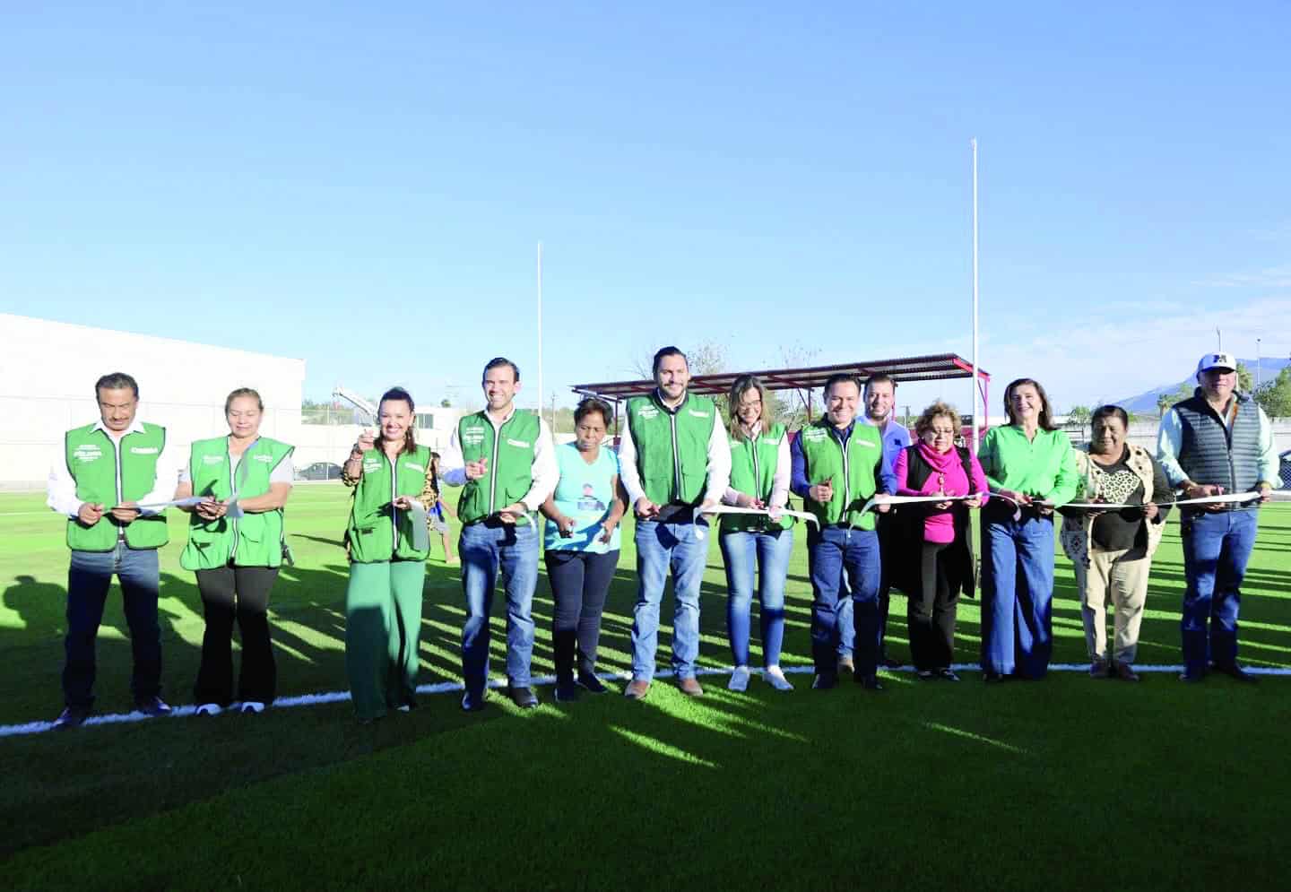 Carlos Villarreal y Manolo Jiménez entregan obras en Monclova