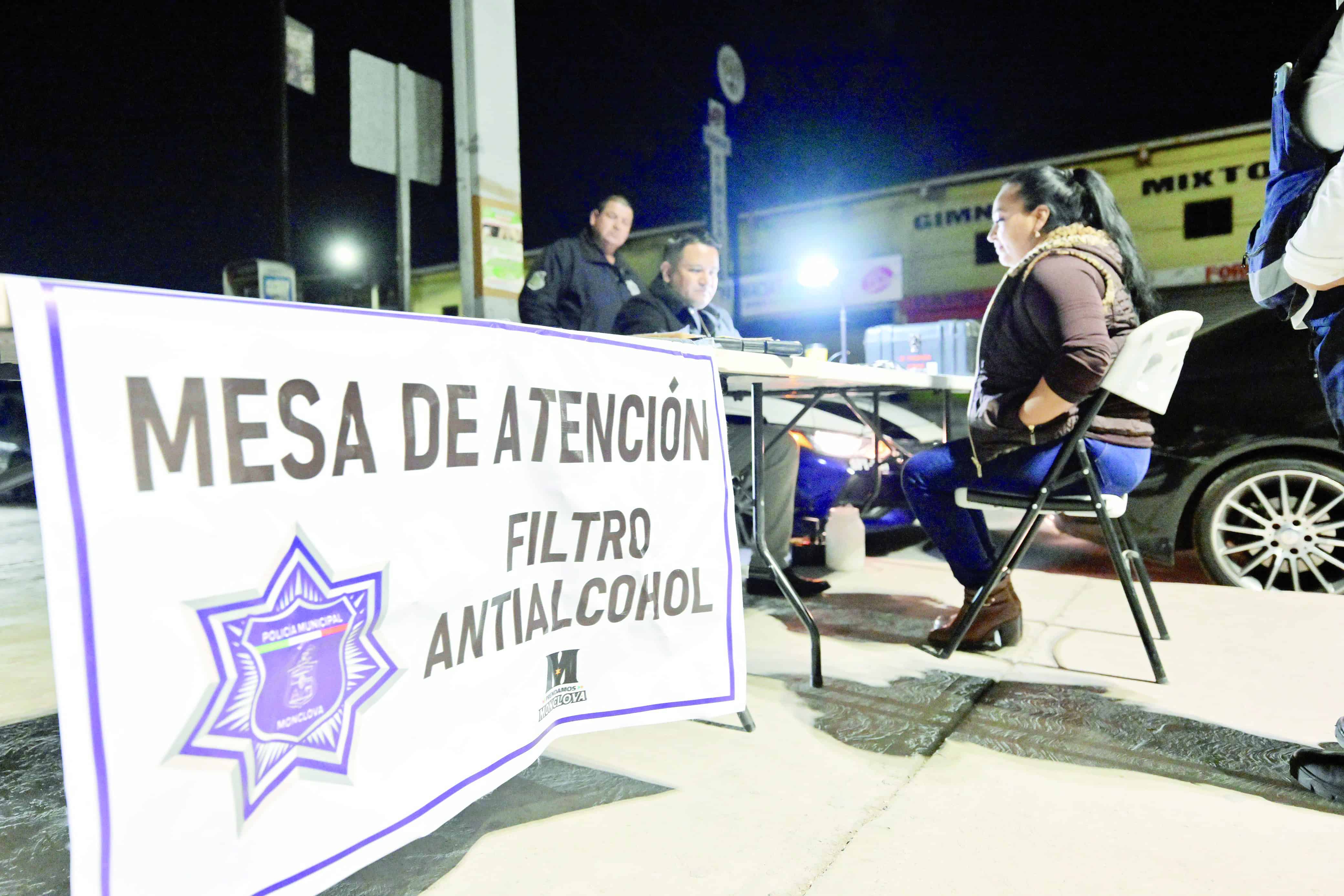 Carlos Villarreal establece módulo ciudadano en operativo antialcohol