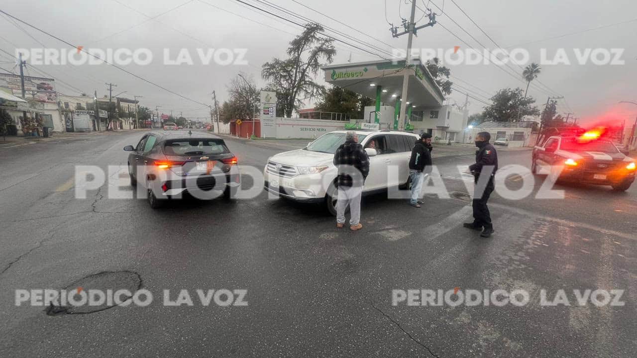 Mar&iacute;a Loza provoca choque en Bulevar Benito Ju&aacute;rez en Monclova