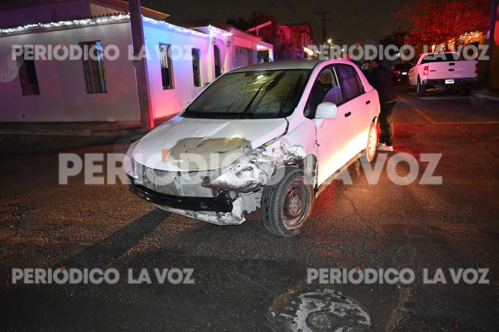 Choque entre veh&iacute;culos en Monclova causa da&ntilde;os materiales