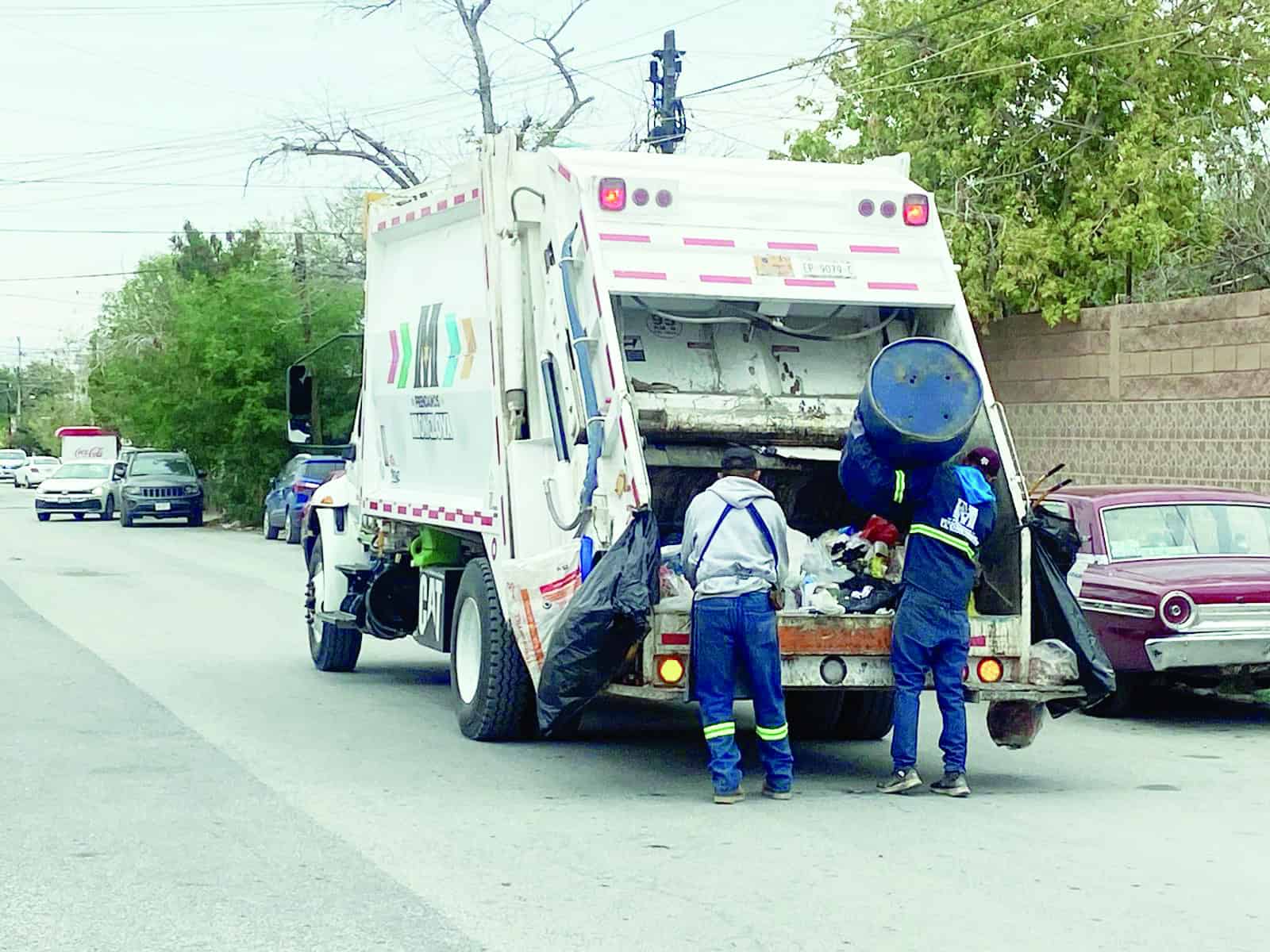 Reginaldo Rodr&iacute;guez garantiza recolecci&oacute;n de basura en diciembre: Monclova