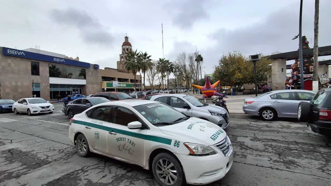 Teodoro Flores informa sobre restricciones en transporte p&uacute;blico en diciembre