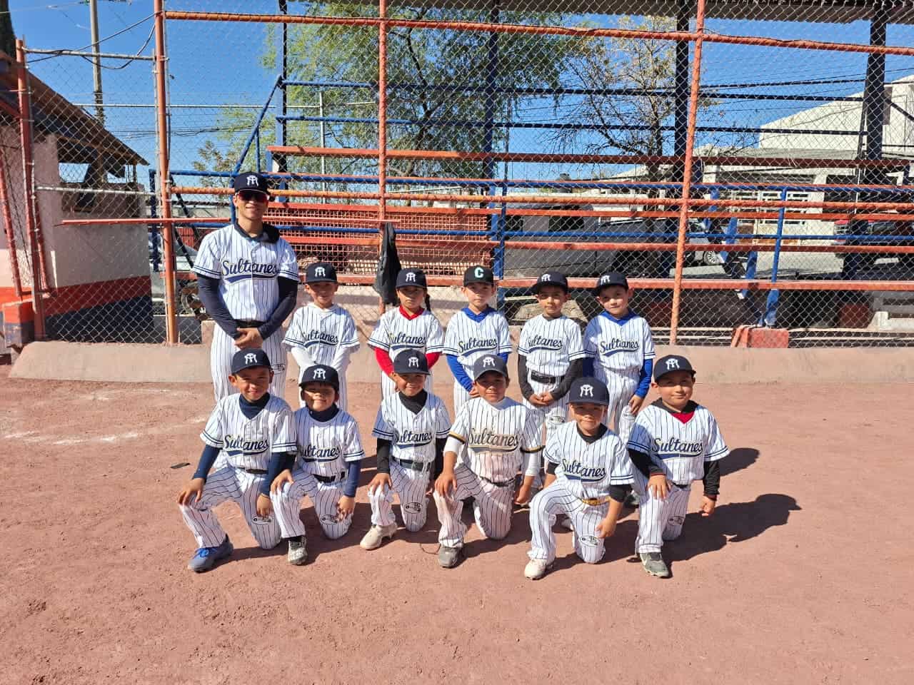 Yadier Contreras brilla en la remontada de Sultanes sobre Yankees