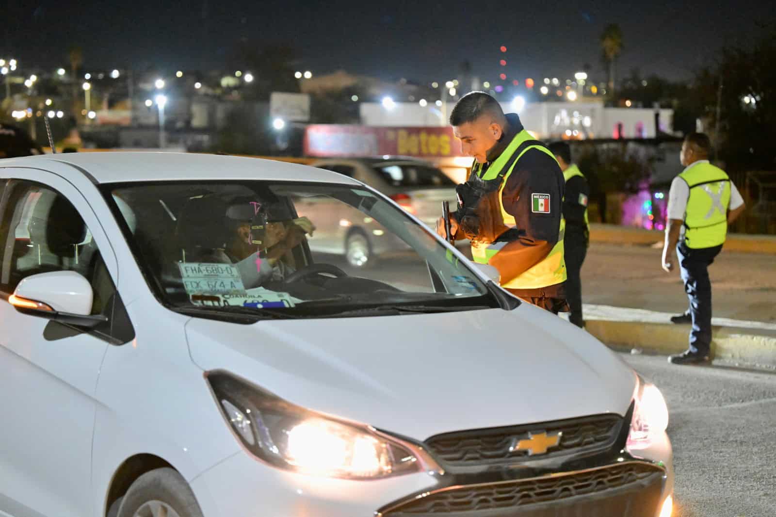 Eleuterio L&oacute;pez alerta sobre accidentes por alcohol en Monclova