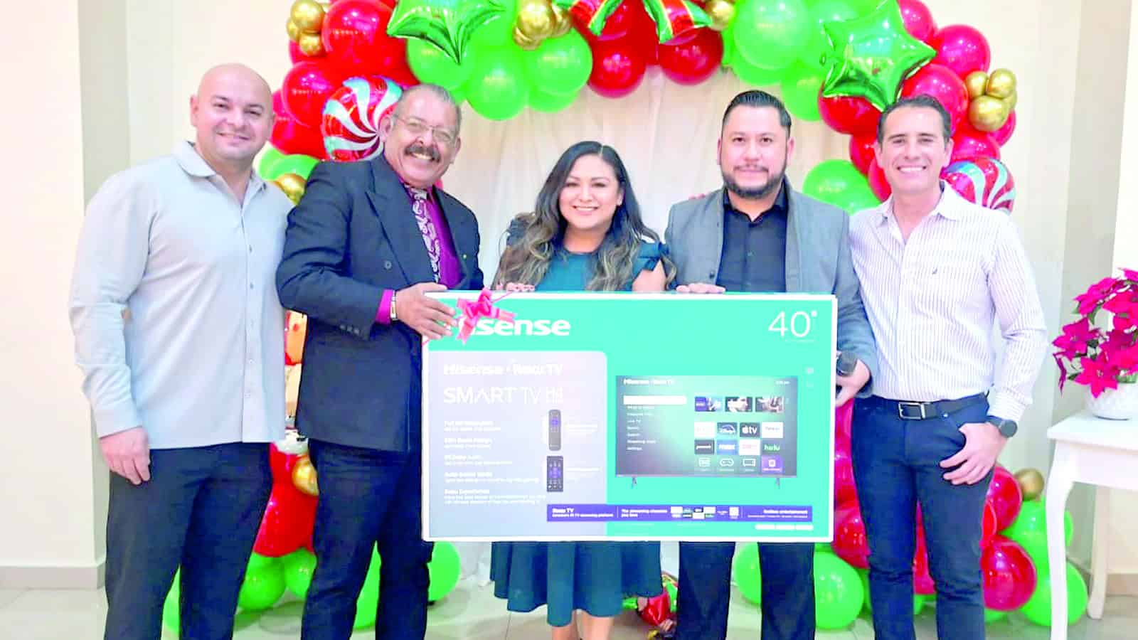 Delegaci&oacute;n D1-102 festeja con posada a maestros en Monclova