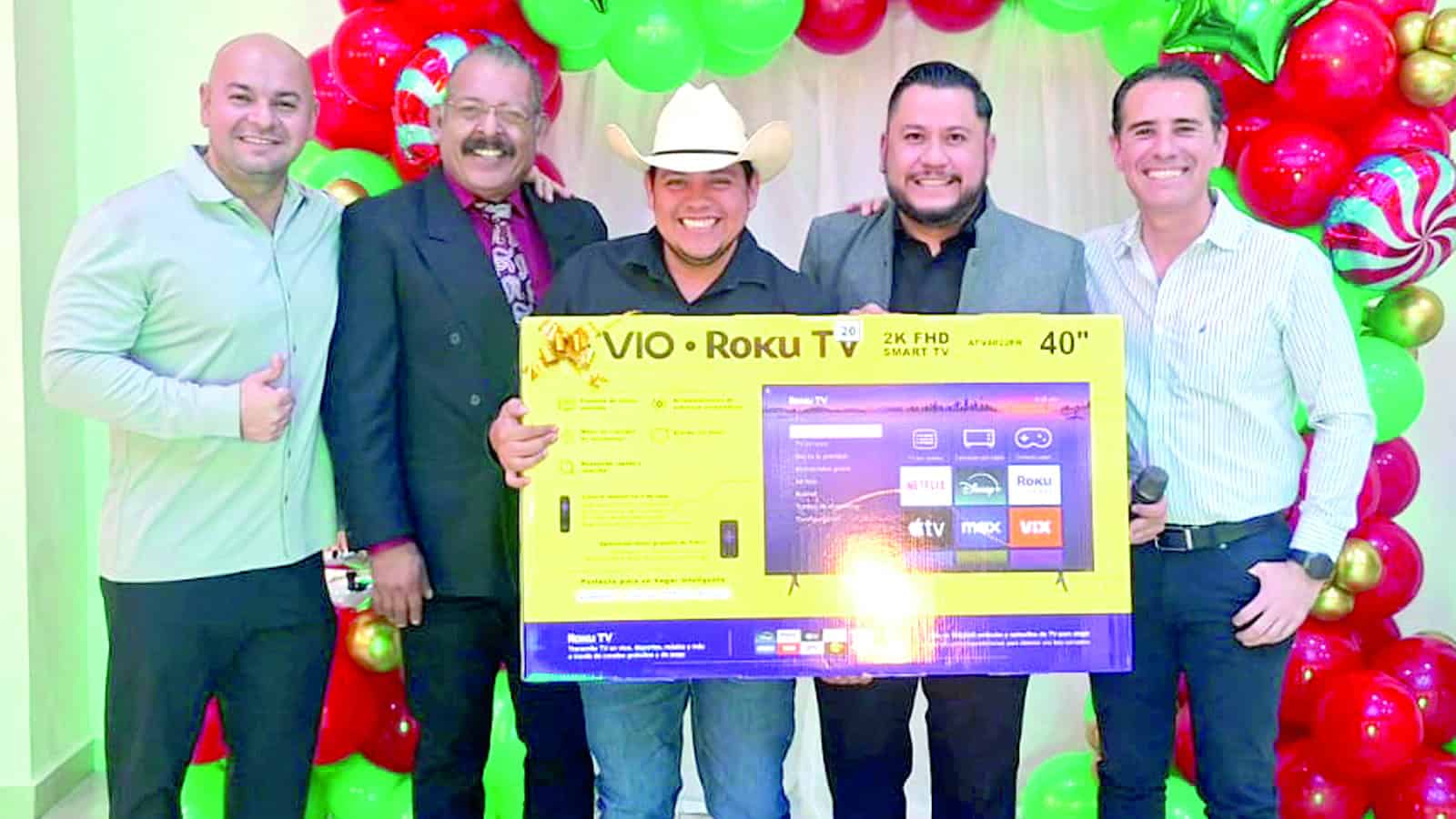Delegaci&oacute;n D1-102 festeja con posada a maestros en Monclova