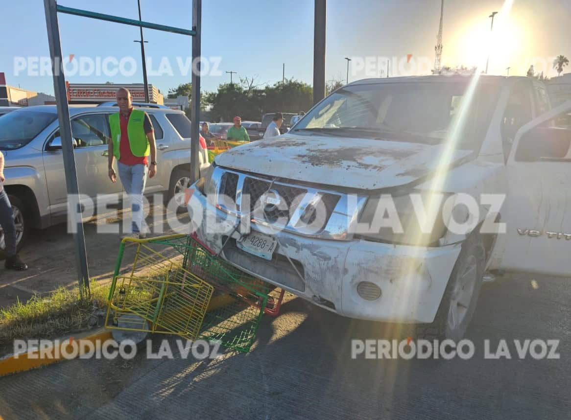 Accidente de Alondra &Aacute;lvarez causa da&ntilde;os en tienda Mam&aacute; Lucha
