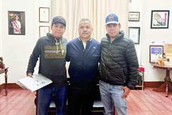 Víctor Leija apoya a estudiantes destacados en Cuatro Ciénegas