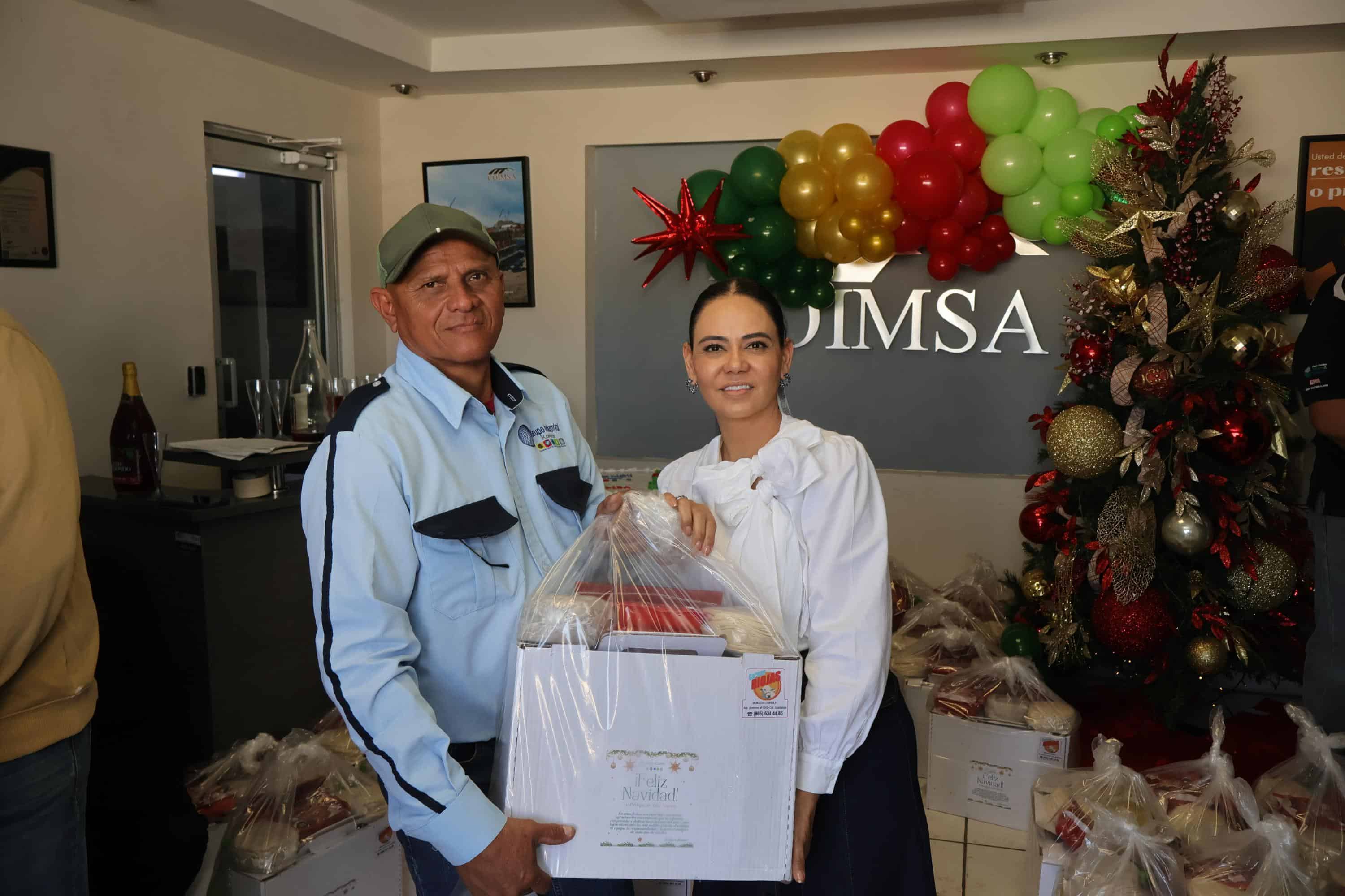 Grupo KAMAR celebra la unidad familiar con canastas navide&ntilde;as