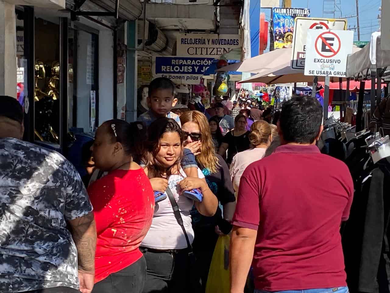 Monclova vive caos en compras de Navidad