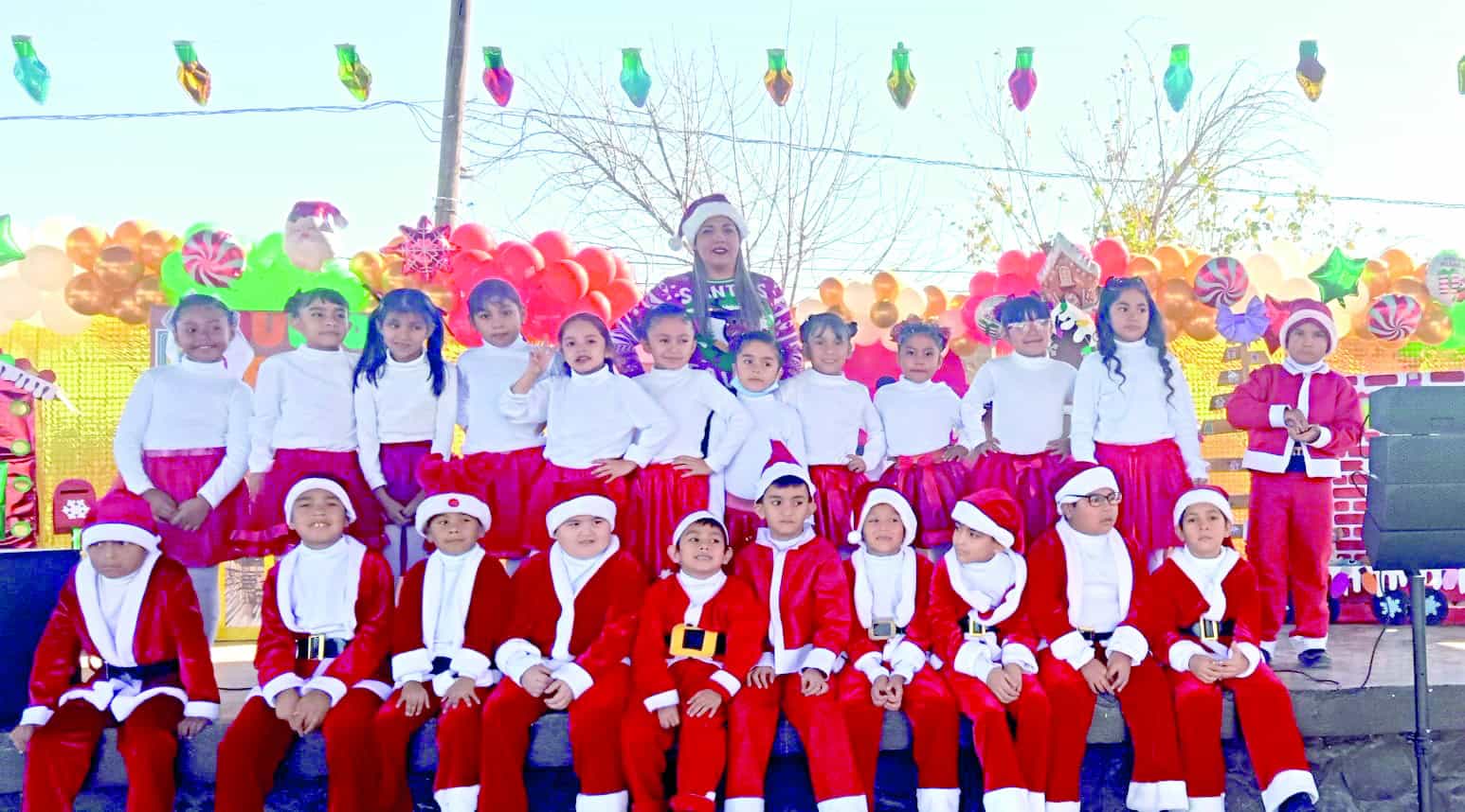Escuela Colonia Obrera celebra su Festival Navide&ntilde;o con gran participaci&oacute;n