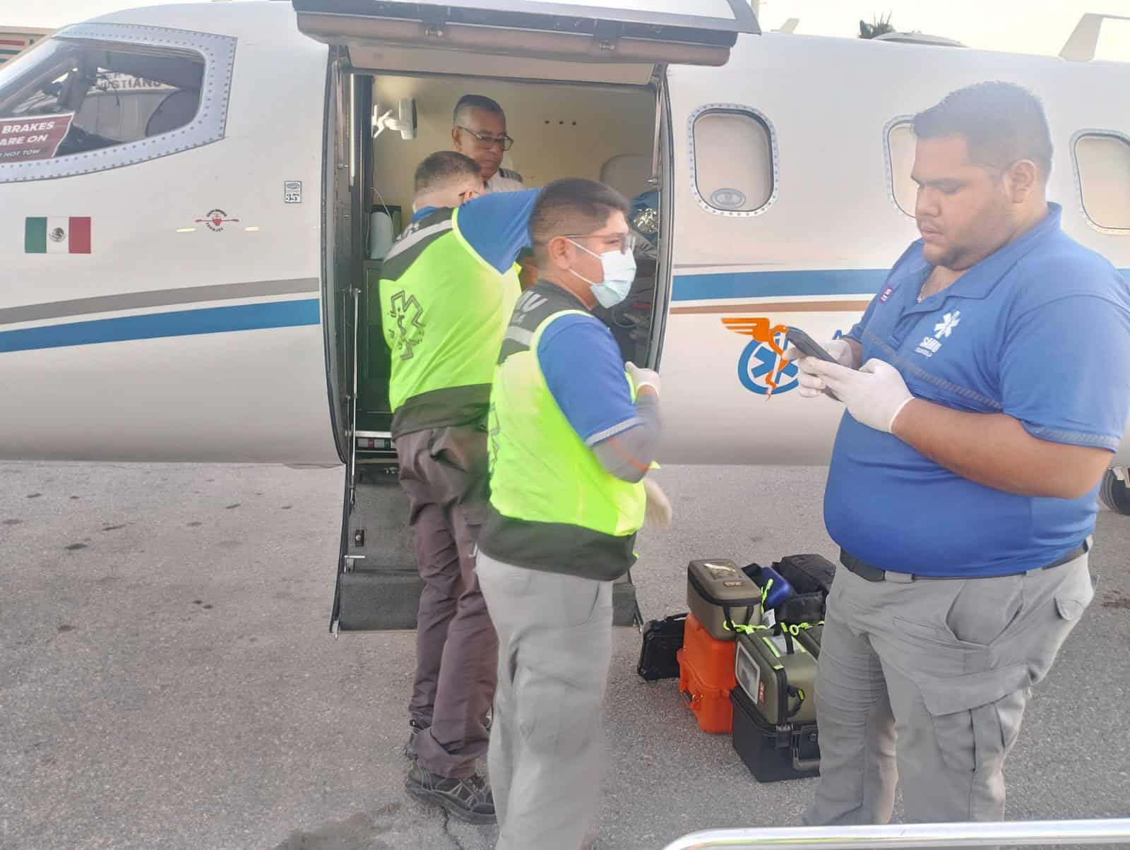 Trasladan a menor de edad a Galveston