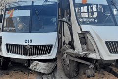 Nueve lesionados tras choque entre camión y tren en Saltillo