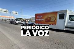 Con el cariño de siempre...  Estrella taxi contra camión de la Bimbo