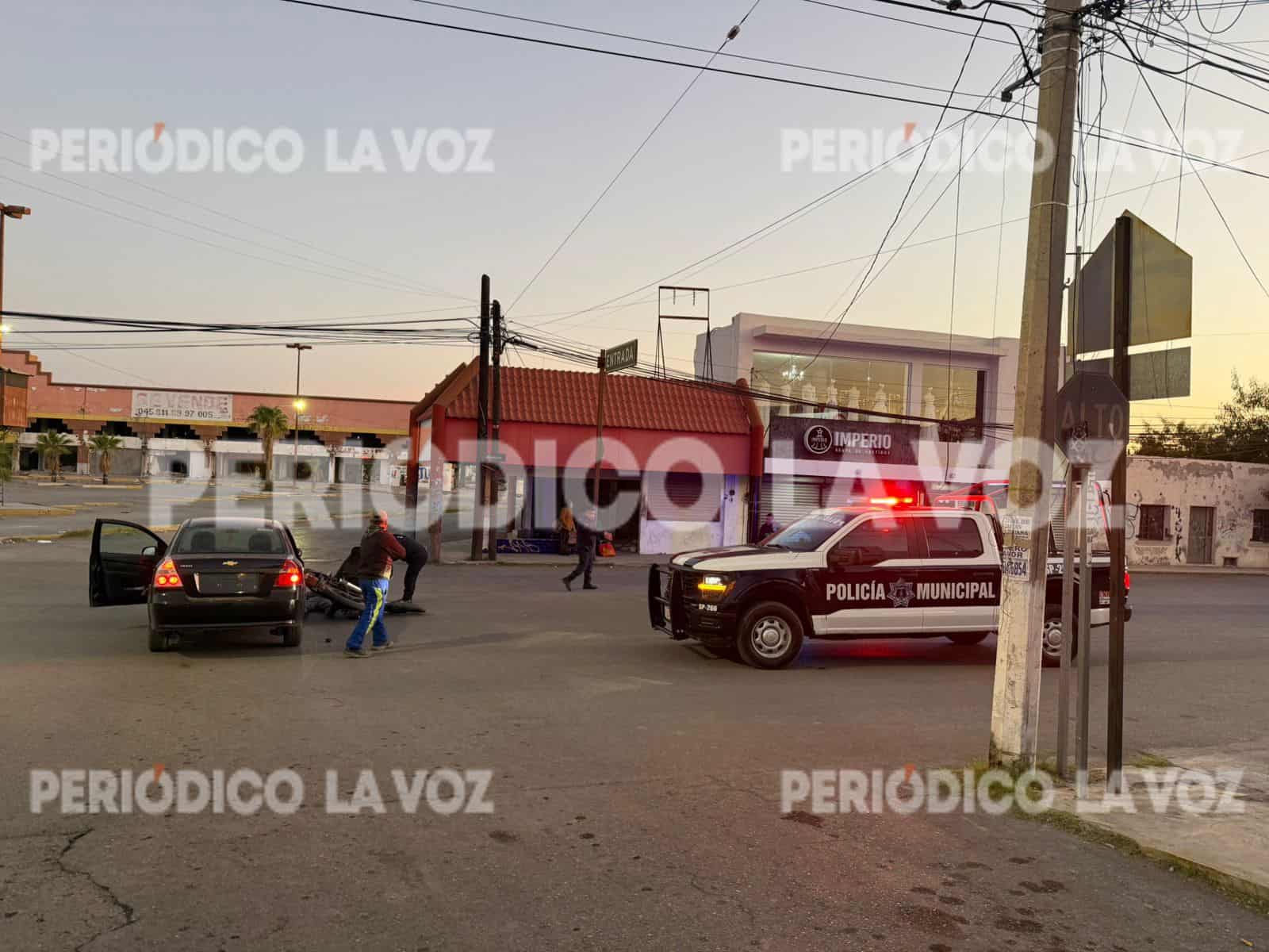Motociclista lesionado tras choque con autom&oacute;vil en Monclova