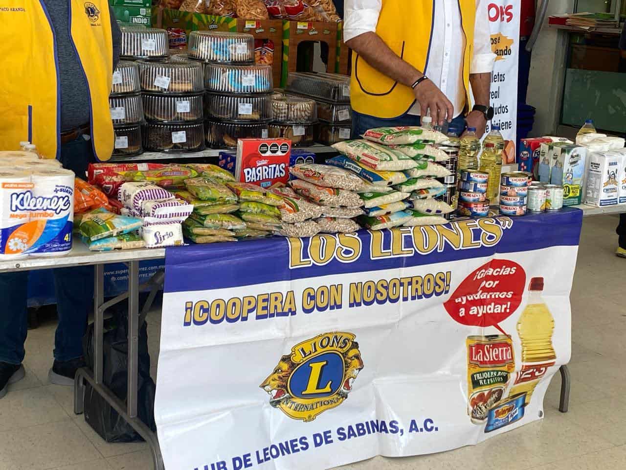 Alberto Mussi Garza agradece a miembros del Club de Leones de Sabinas