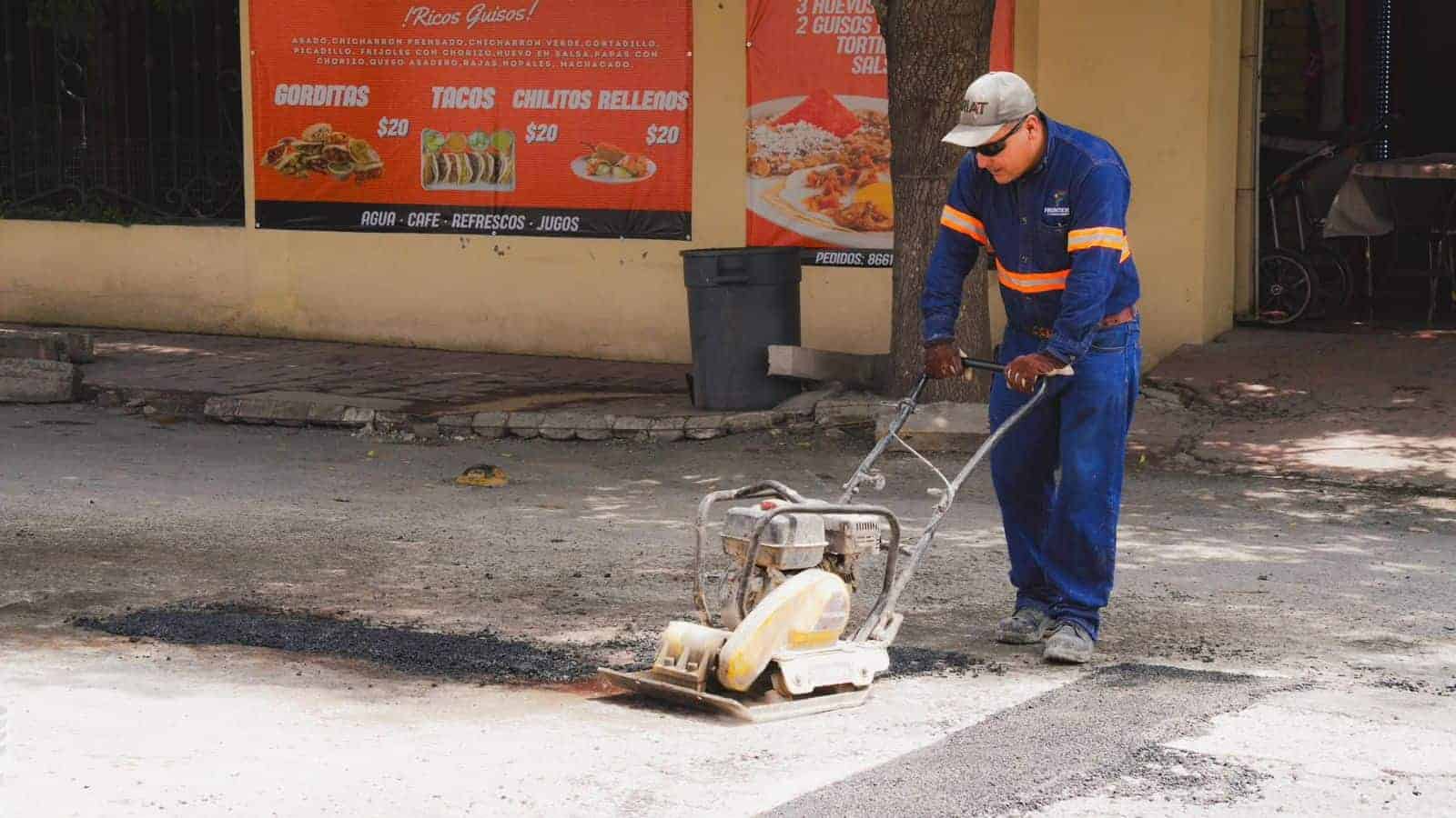 Frontera destina 19 millones a bacheo y pavimentaci&oacute;n: Orlando Plazas