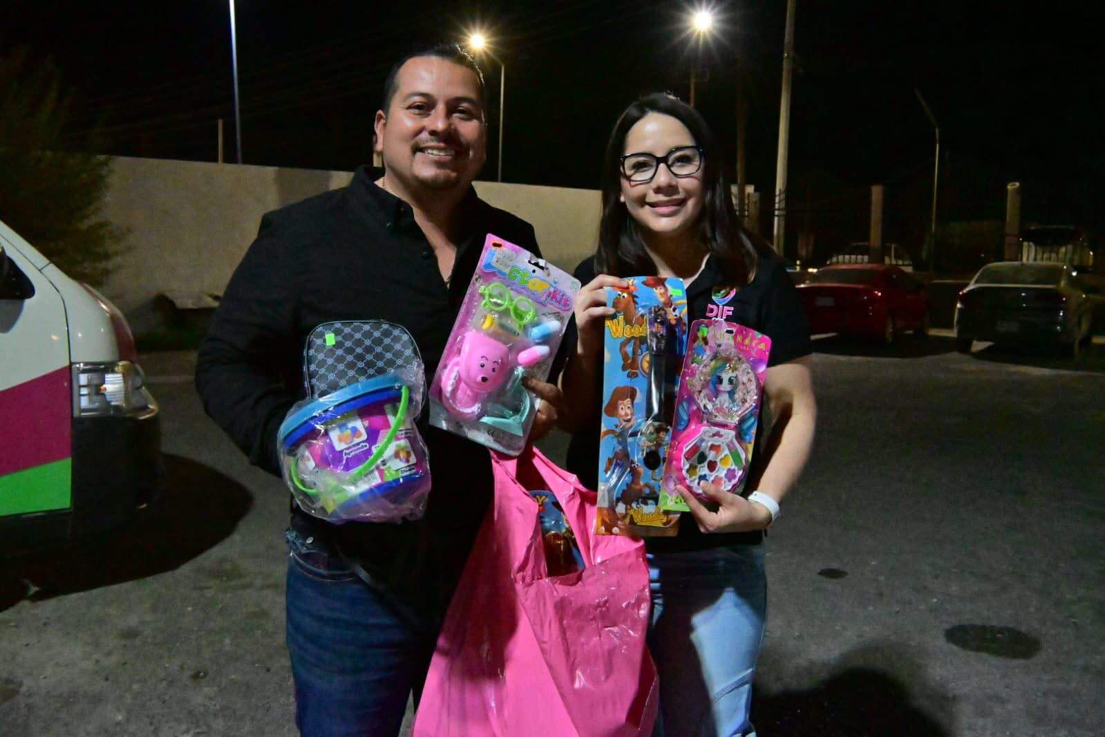 Niria Ayala y Javier Flores celebran el D&iacute;a de Reyes en San Buenaventura