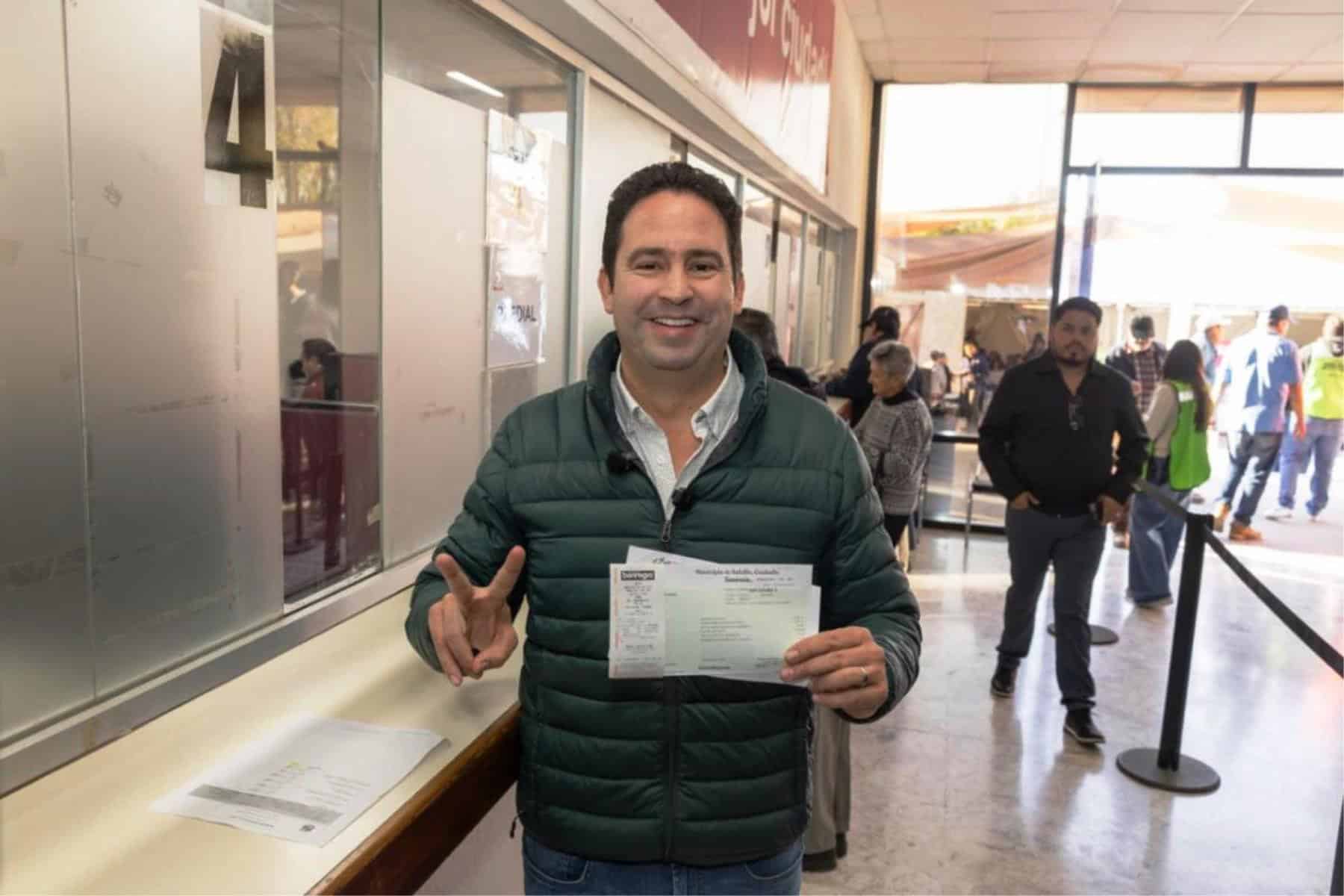 Javier D&iacute;az Gonz&aacute;lez agradece pagos de impuesto predial en Saltillo