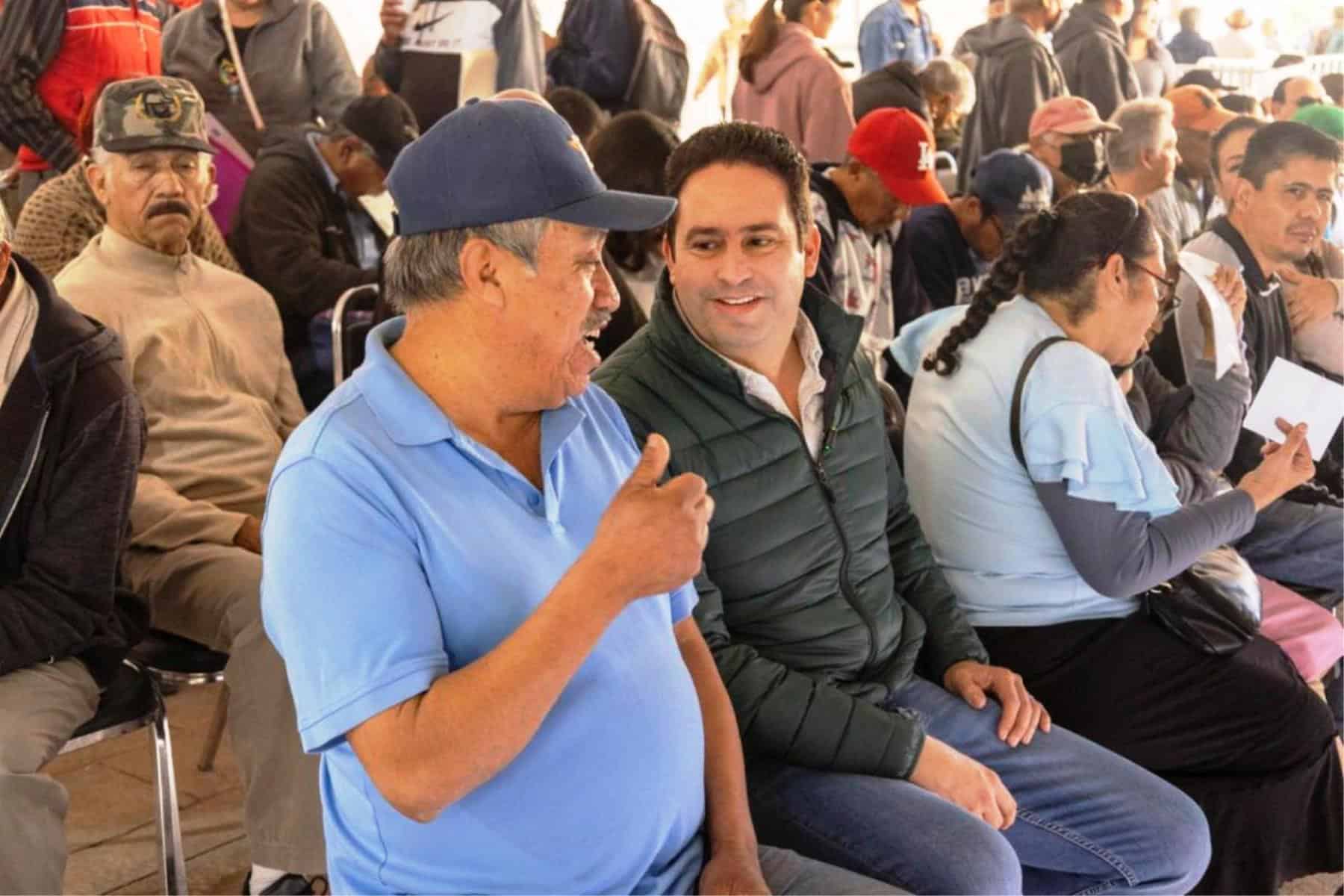 Javier D&iacute;az Gonz&aacute;lez agradece pagos de impuesto predial en Saltillo