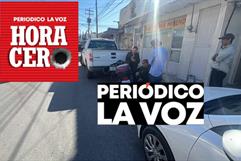 Le pega a moto al estacionarse en el centro de Monclova 