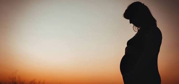 Calles de Bosques siguen destruidas tras obras inconclusas