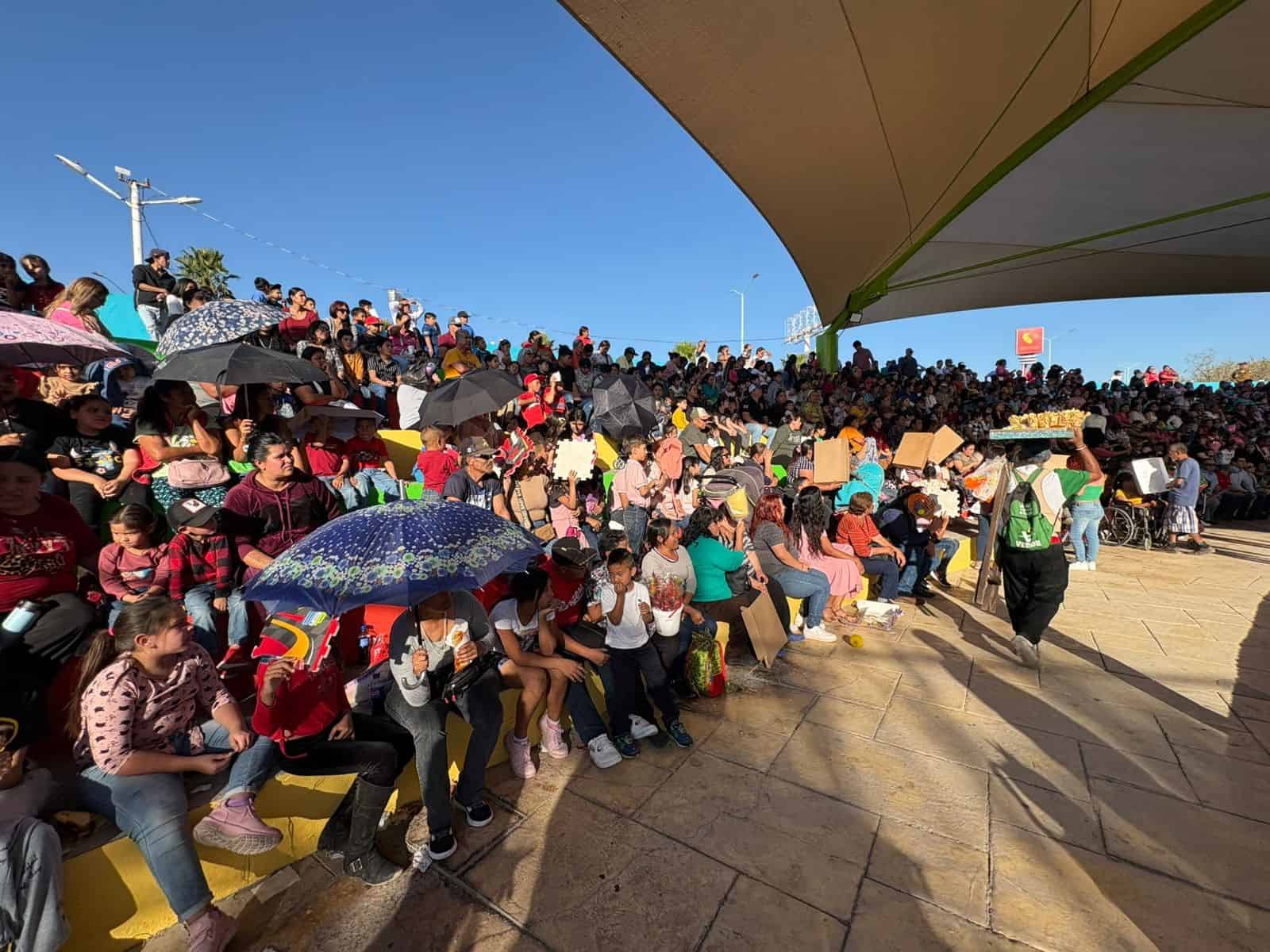 Sara Irma P&eacute;rez Cant&uacute; destaca la uni&oacute;n familiar en el D&iacute;a de Reyes en Frontera