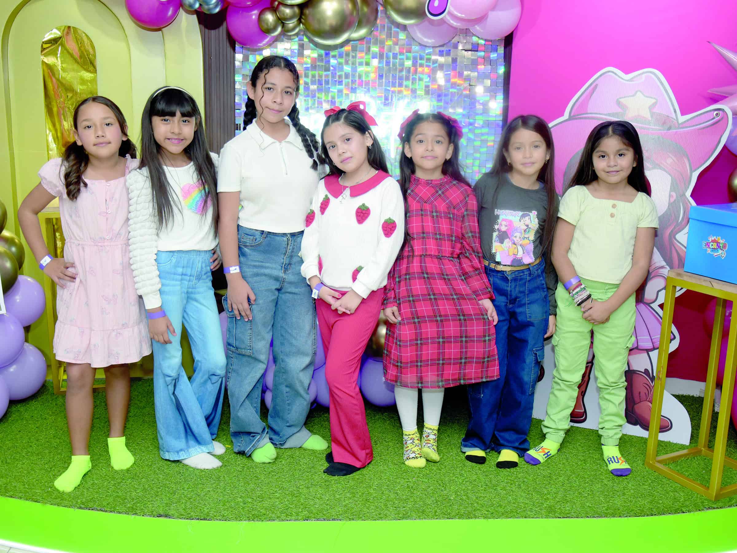 Familia y amigos festejan el cumplea&ntilde;os de M&iacute;a Ximena Dom&iacute;nguez