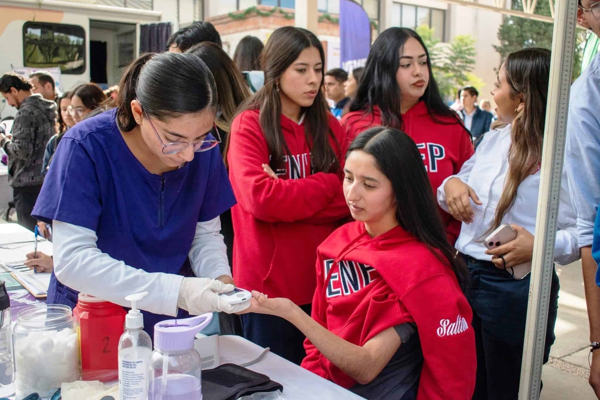 Coahuila fortalece programas para j&oacute;venes con ICOJUVE