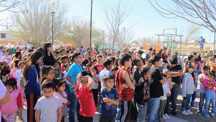 Celebran el Día de Reyes en Ampliación Ignacio Allende con actividades para niños