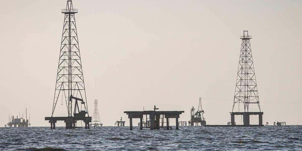 Demanda de carros tanque crudo en Monclova por posible acuerdo con Venezuela