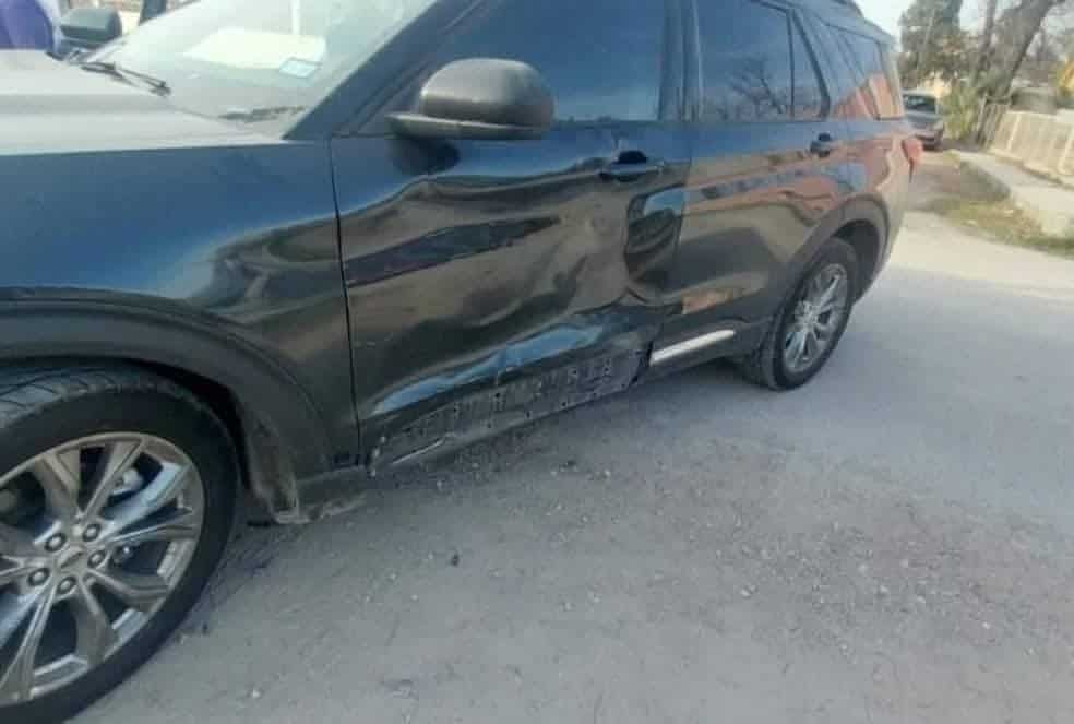 Accidente en Zaragoza: Mayra Flores impacta camioneta