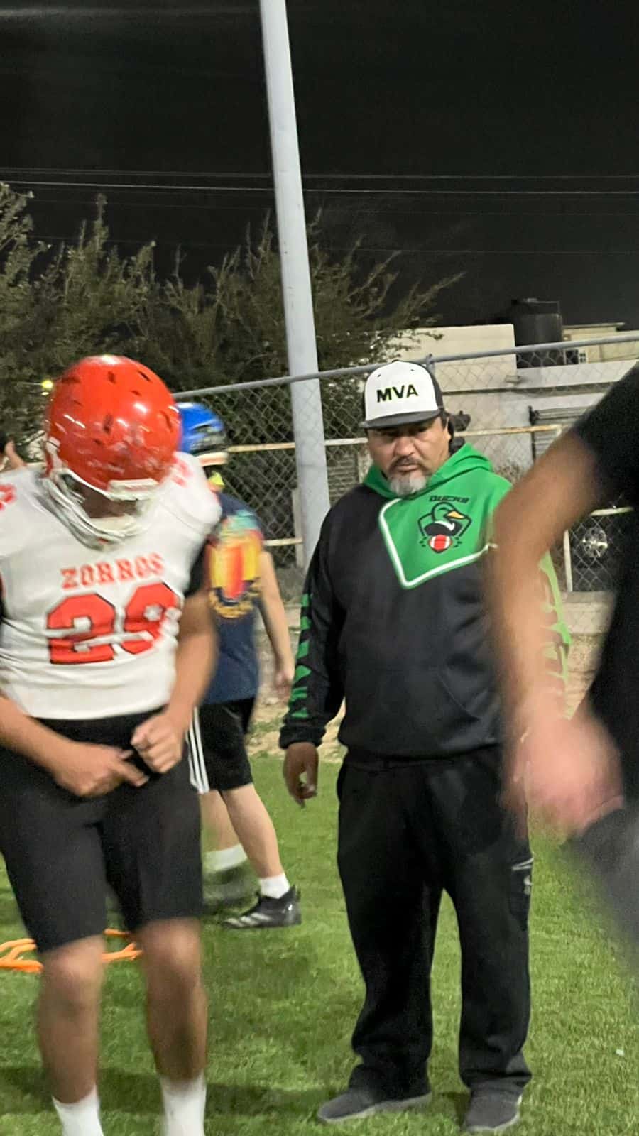Inician entrenamientos de f&uacute;tbol americano juvenil en Monclova