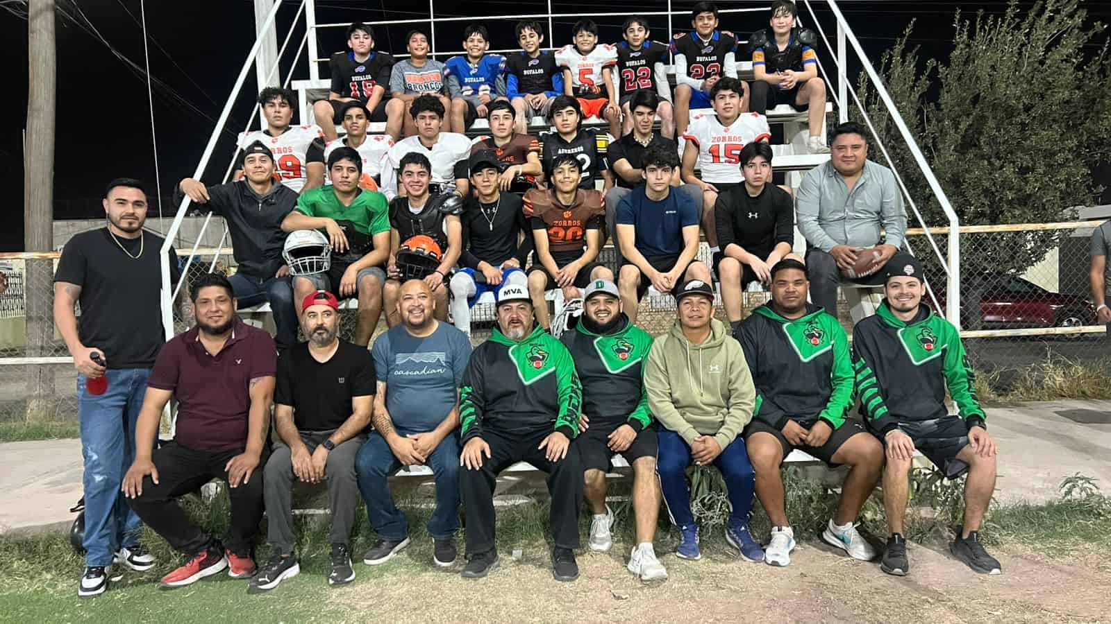 Inician entrenamientos de f&uacute;tbol americano juvenil en Monclova