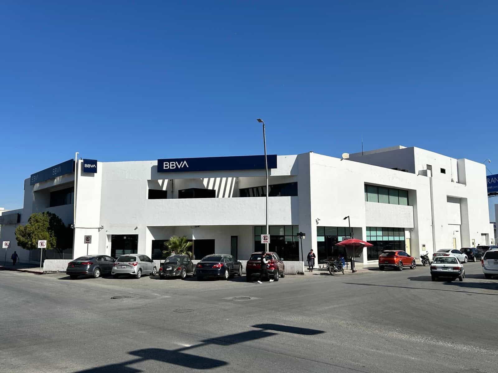 BBVA contacta a Rolando Gonz&aacute;lez tras denuncia de fraude