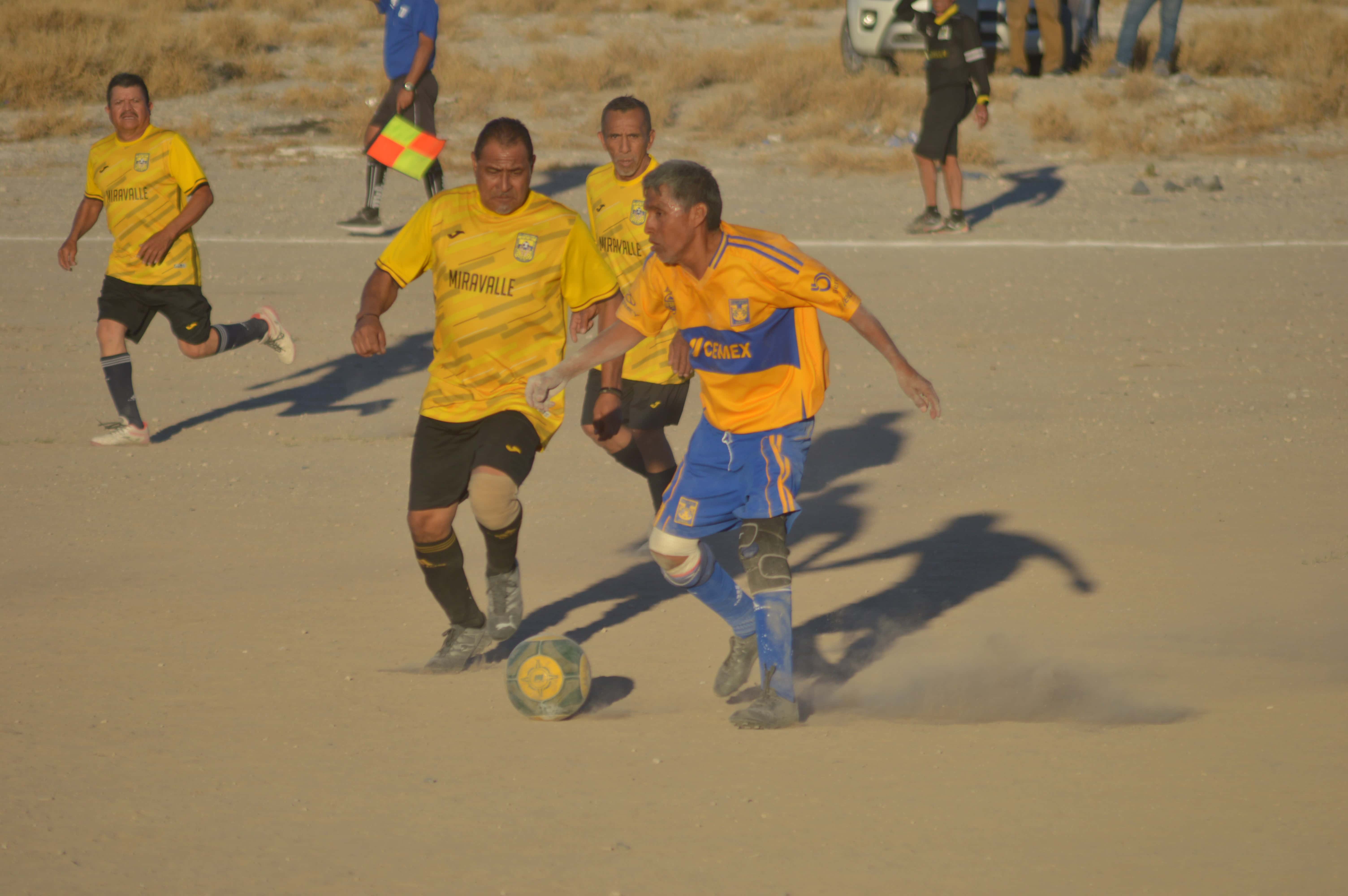 Liga de F&uacute;tbol Master Oro-Platino arranca Torneo de Copa 2026 en Monclova