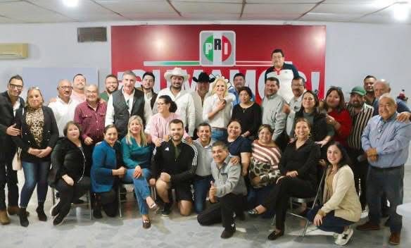 Laura Jim&eacute;nez encabeza celebraci&oacute;n del PRI en M&uacute;zquiz