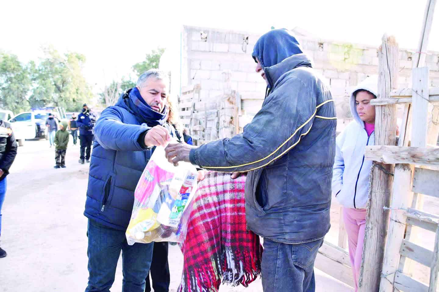 V&iacute;ctor Leija refuerza apoyo a vulnerables en Cuatro Ci&eacute;negas
