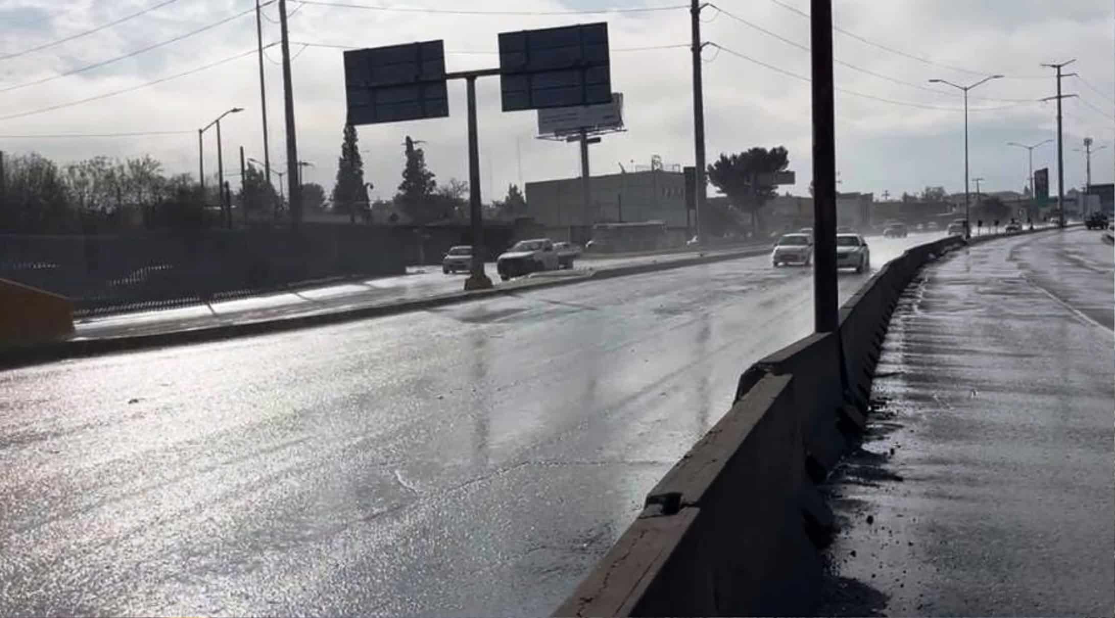 Accidente de tr&aacute;nsito en Saltillo: conductor pierde control por exceso de velocidad