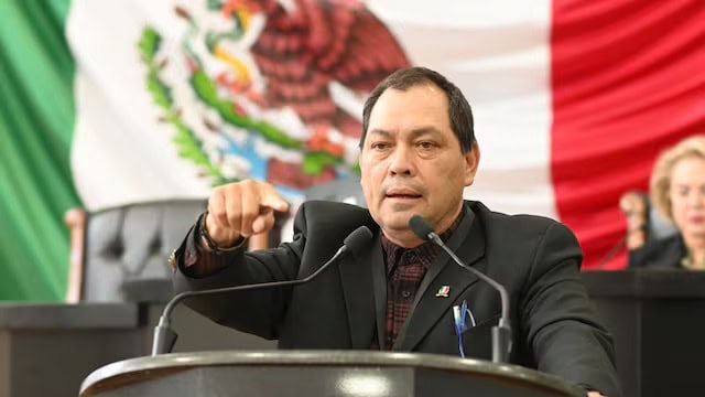 David &Oacute;scar Castrej&oacute;n se ofrece a ir a la guerra contra Estados Unidos