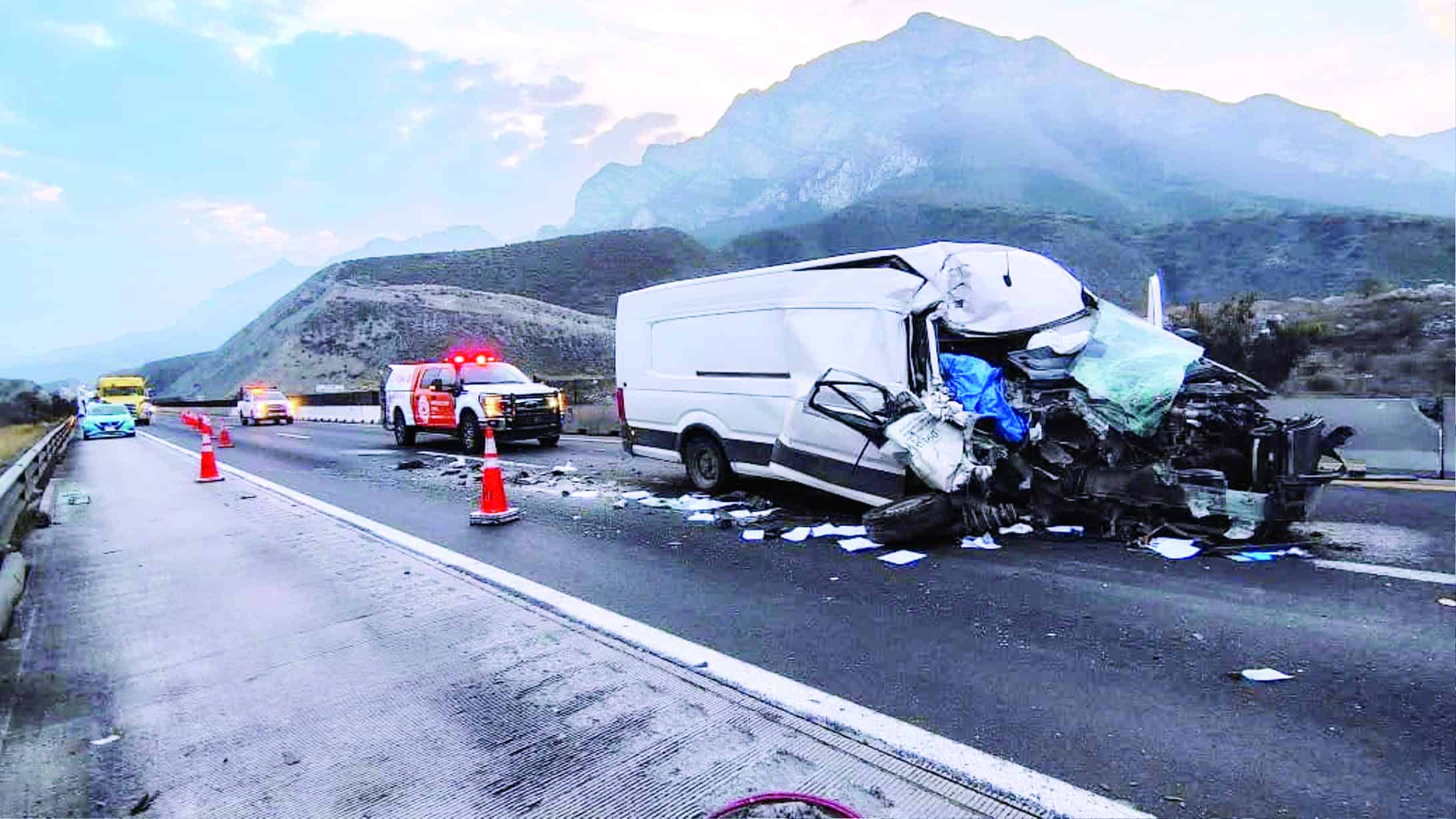 Cierre de autopista Monterrey Saltillo por accidente fatal