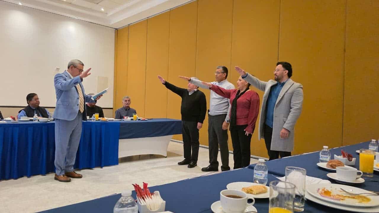 Arturo Reyna toma la presidencia de AMASFAC en Monclova