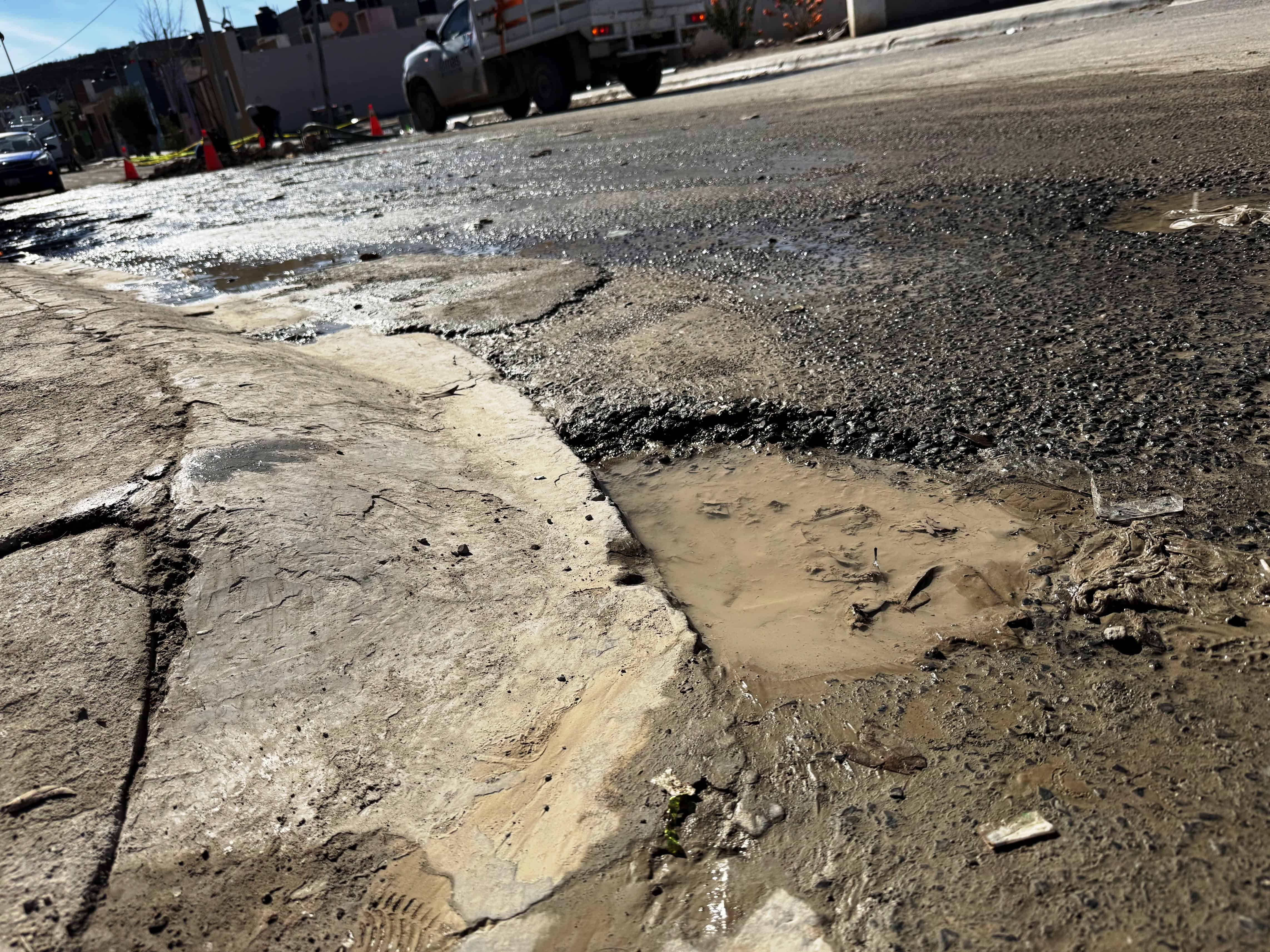 Vecinos de Parajes de los Pinos preocupados por nuevas fugas de aguas residuales